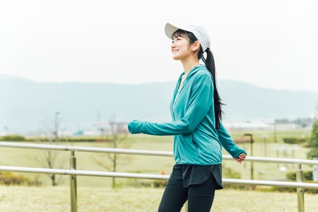 肩凝り　解消方法　運動